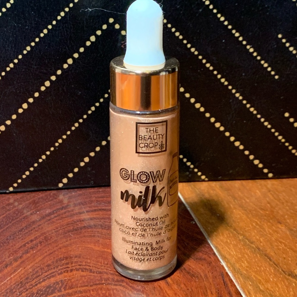 NEW GLOW MILK by the beauty crop